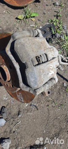 Суппорт передний Volkswagen Passat B 4 1.8 ADZ