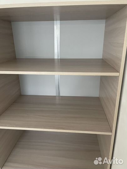 Стеллаж с полками и ящиками