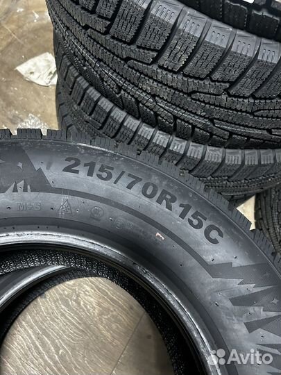 DoubleStar DW06 215/70 R15C 109R