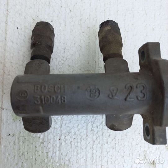 Цилиндр тормозной главный Ford Focus 1