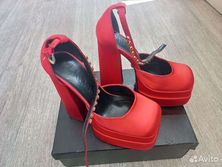 Продам туфли нарядные