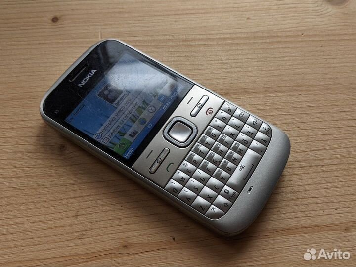 Nokia E5, 512 МБ