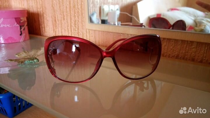 Очки солнцезащитные