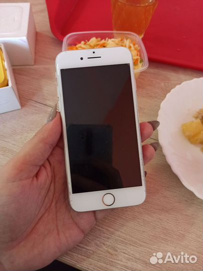 iPhone 8, 256 ГБ