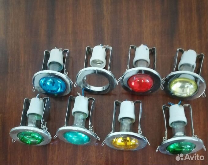 Кувшины и графины, кружки пивные, рюмки, фужеры