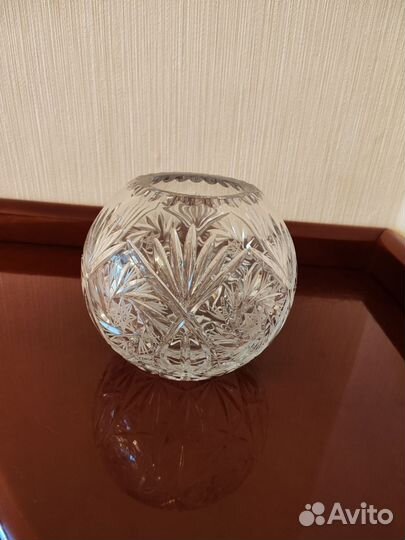 Хрустальная ваза шар