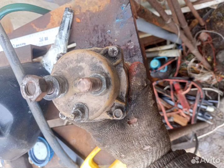 Втягивающее реле стартера камаз