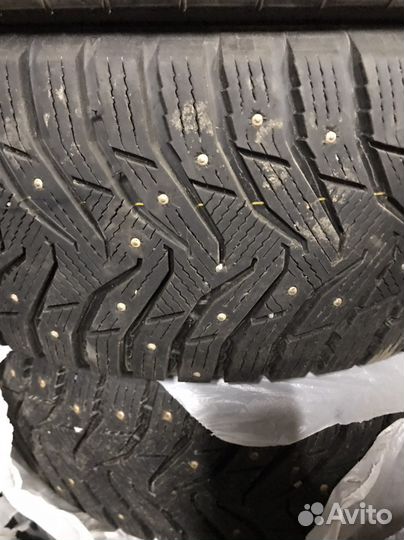 Kumho WinterCraft SUV Ice WS31 265/70 R16