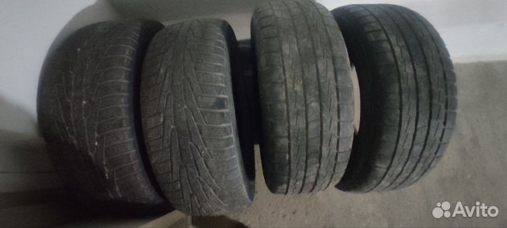 Dunlop Bi-Guard 950L 215/60 R16C 25W