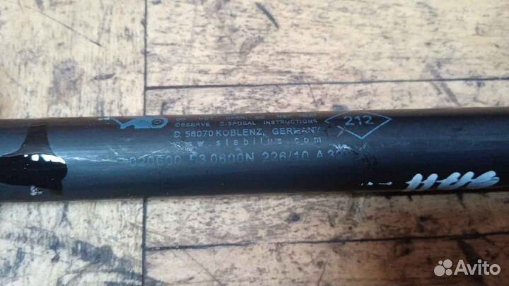 Амортизатор капота Renault Megane 3