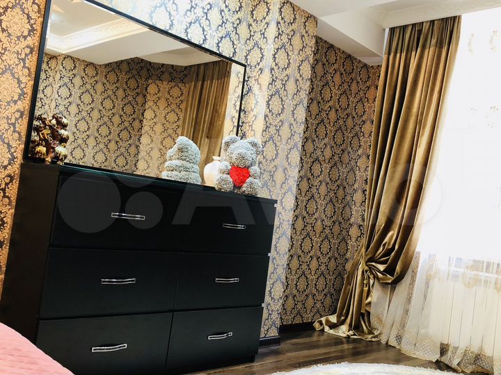 2-к. квартира, 110 м², 10/10 эт.