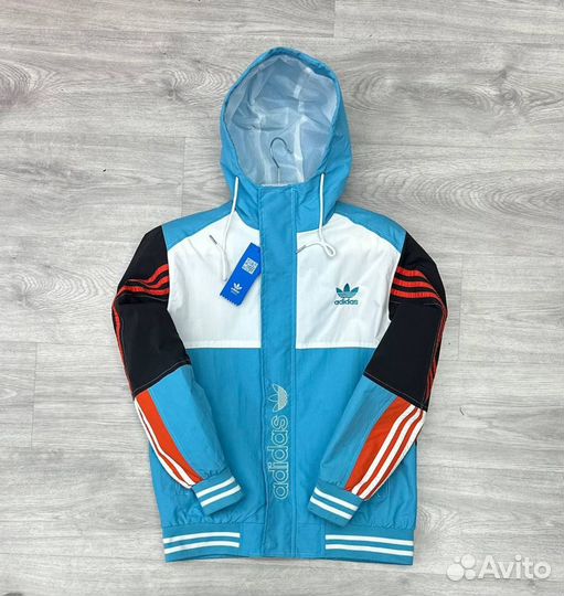 Ветровка Adidas