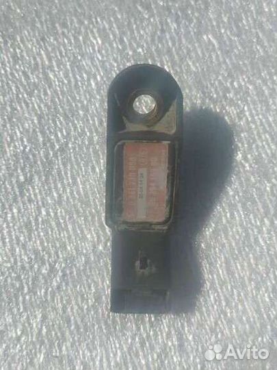 Впускной коллектор Peugeot 607