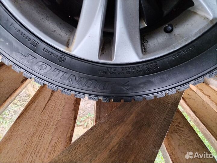Winter Tact WT 90 205/55 R16