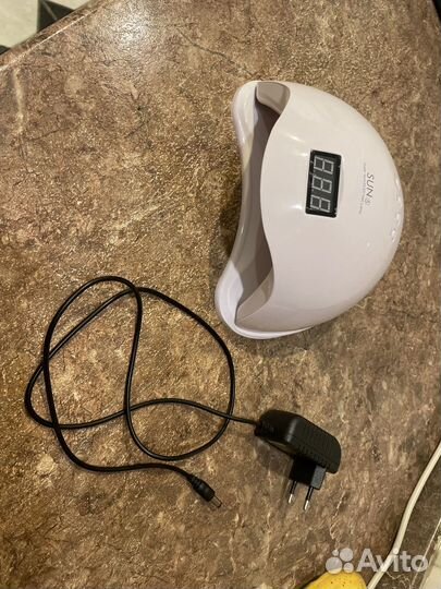 Лампа для ногтей