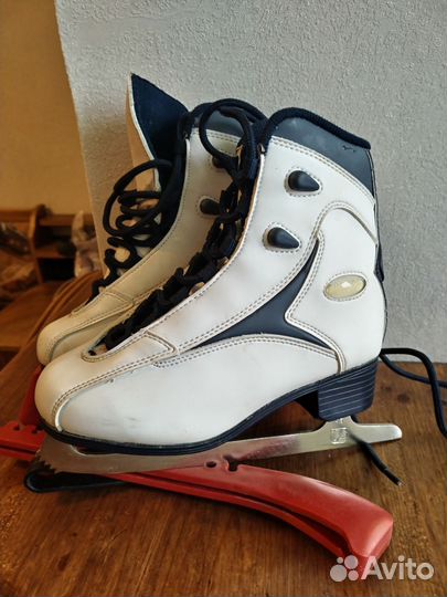 Коньки фигурные