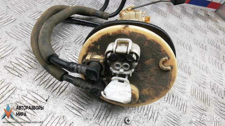 Датчик уровня топлива Toyota Corolla Verso рест