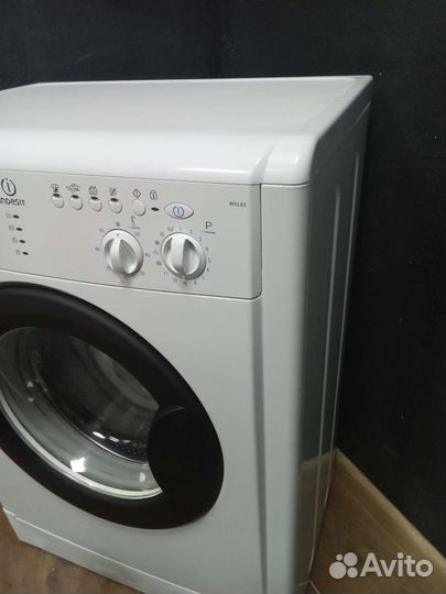 Стиральная машина в хорошем состоянии