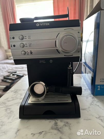 Кофеварка рожкового типа Vitek VT-1519 BK