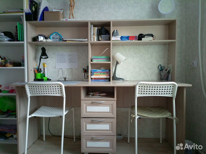 Письменный стол