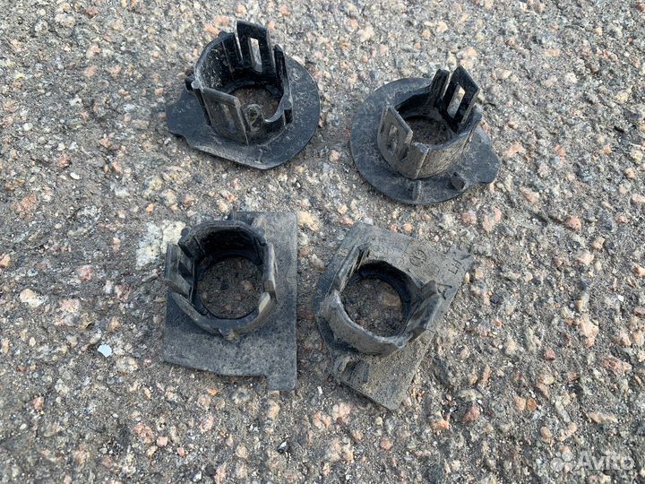 Кронштейн заднего датчика парковки A4 c 2012 г