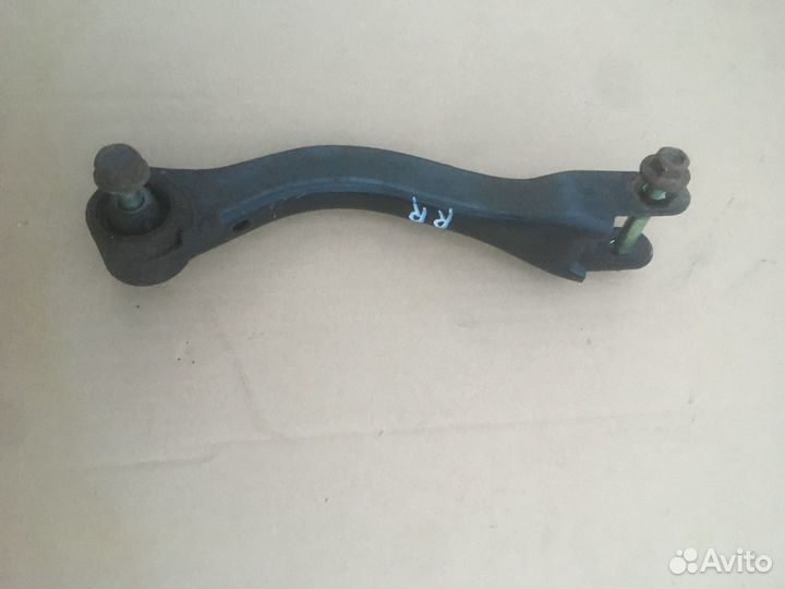 Subaru Forester SJ нижний рычаг задней подвески