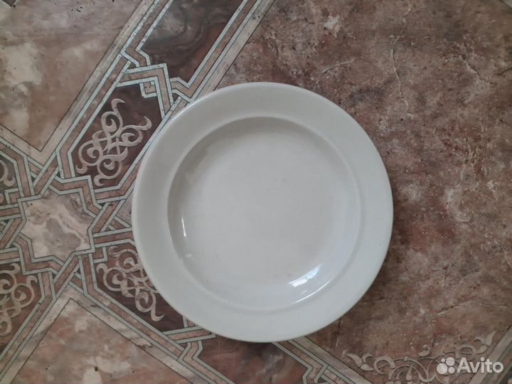 Керамические тарелки