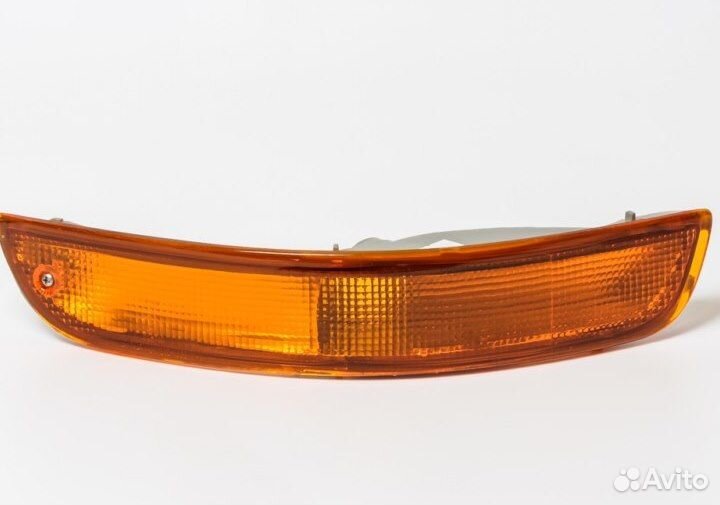 Указатель поворота нижний правый Sprinter AE100