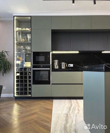 Угловой кухонный гарнитур