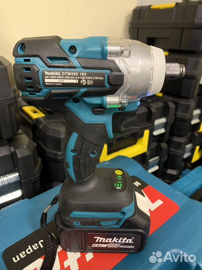 Аккумуляторный гайковерт Makita DTW285