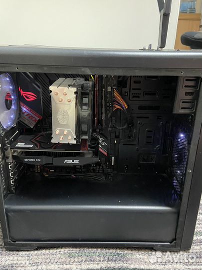 Компьютер с монитором