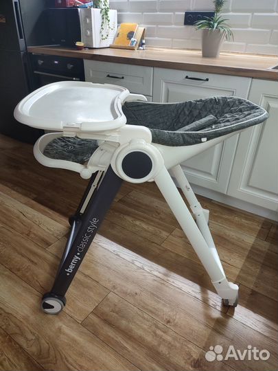 Стульчик для кормления happy baby