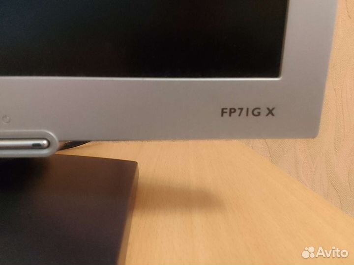 Монитор Benq Q7T4