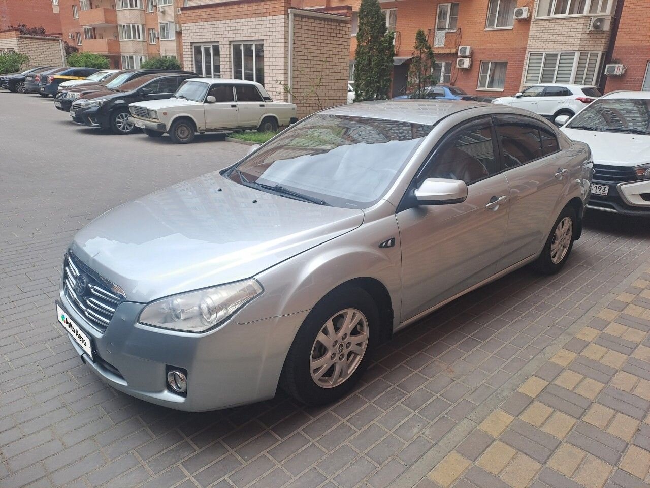 FAW Besturn B50: фото из отзыва