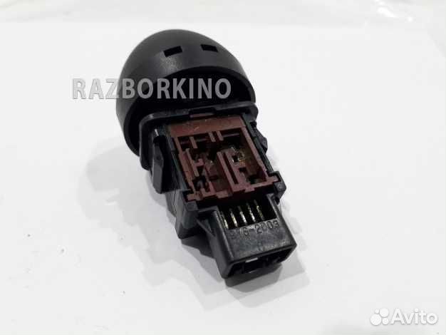 Кнопка Тойота RAV 4 3 XA30