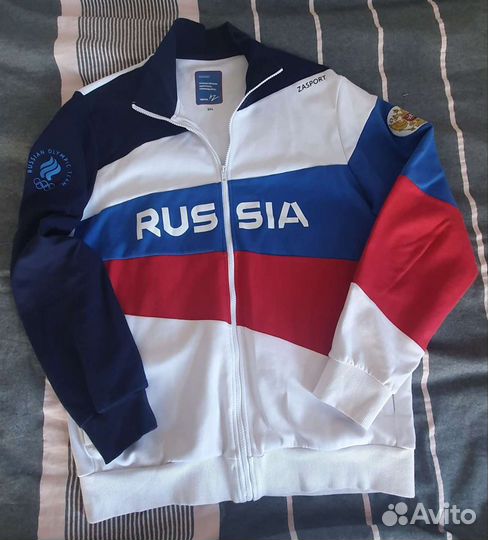 Костюм парадный