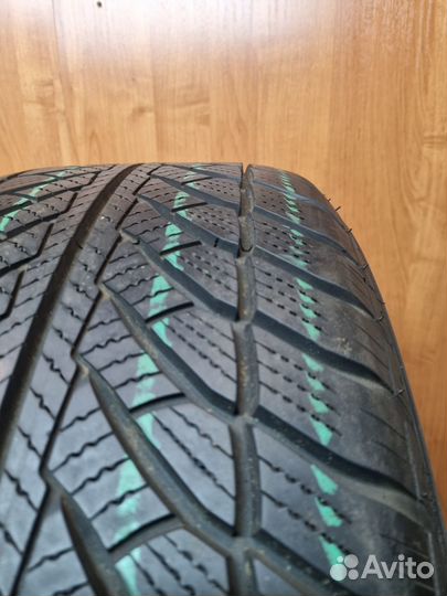 Goodyear UltraGrip 255/55 R18