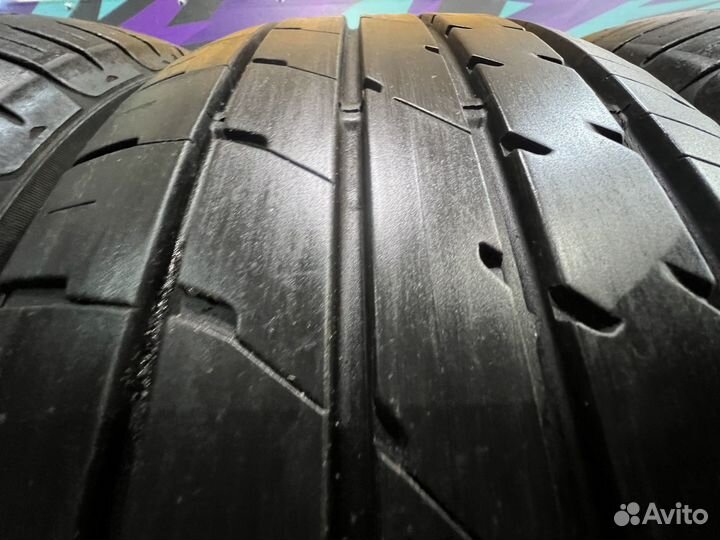 Dunlop Enasave RV504 215/60 R17