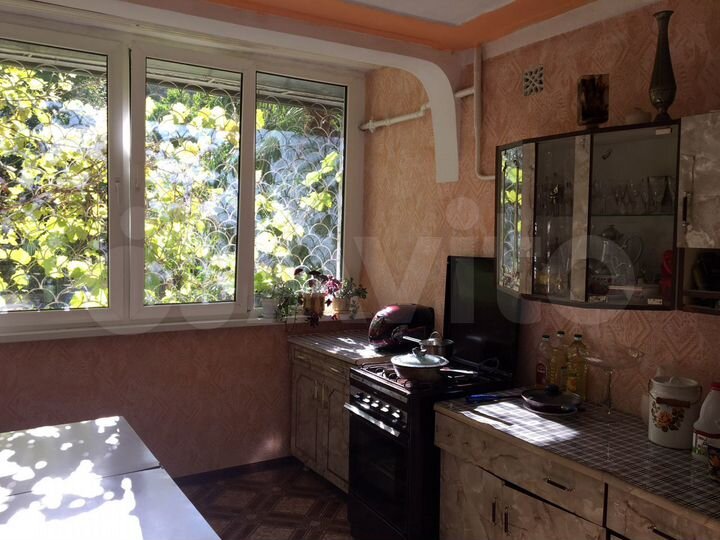 2-к. квартира, 58 м², 1/5 эт.