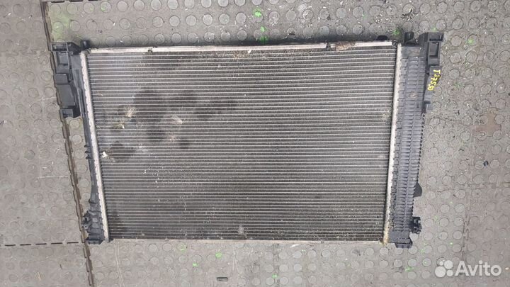 Радиатор охлаждения двигателя Mercedes C W204, 200