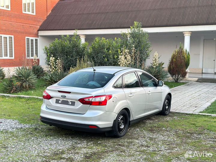 Ford Focus 1.6 МТ, 2011, 230 000 км