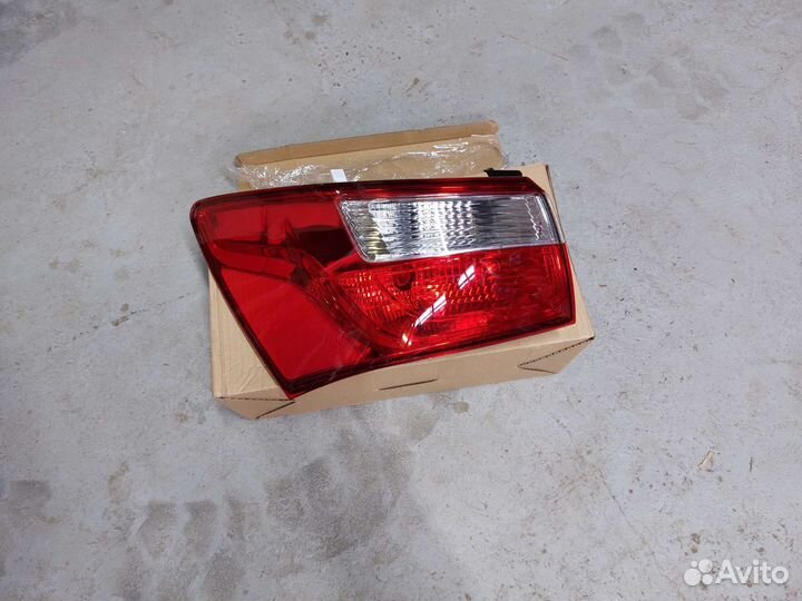 Фонарь задний левый Kia Pride