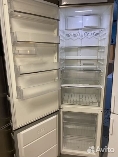 Холодильник Electrolux. Европейская сборка