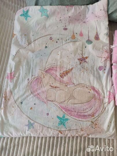 Бортики в кроватку с одеялом