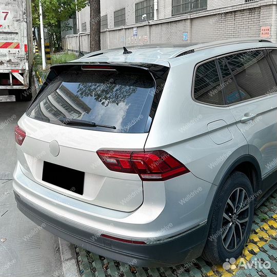 Спойлер VW Tiguan 2 R-line черный глянец