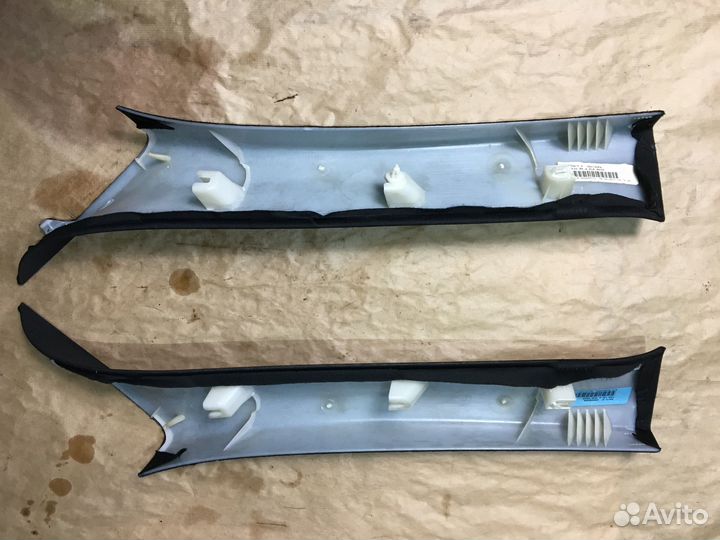 Обшивка передней стойки BMW X3 F25 10-14