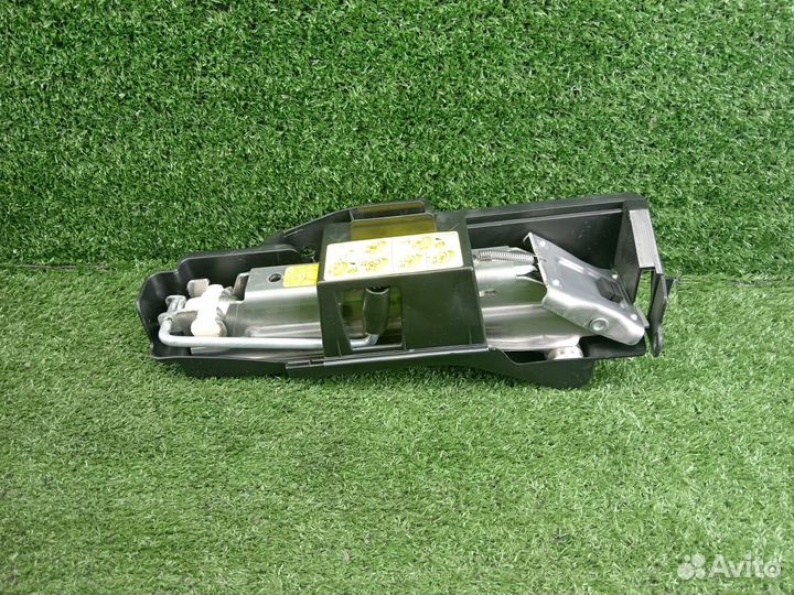 Домкрат 4F0011031D Audi A6 C6 allroad