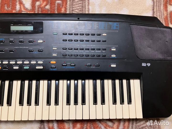 Синтезатор Roland E-56