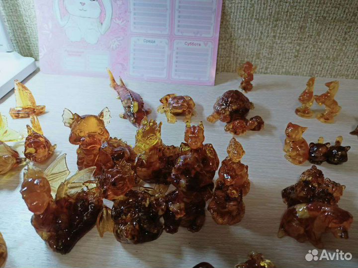 Драконы, птицы, рыбы, животные в янтаре