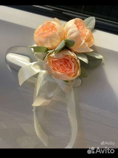 Свадебное украшение на авто